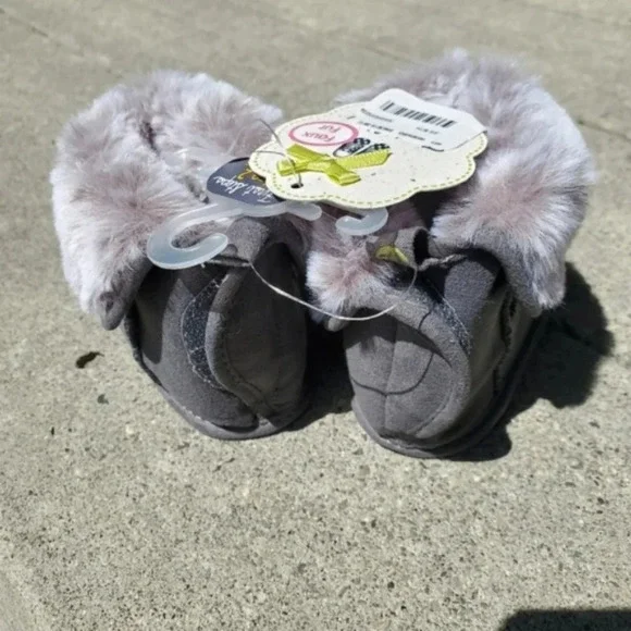 FIRST STEPS | Baby Girls Faux Fur Booties in Gray sz 0/3M, 6/9M - Picture 4 of 10